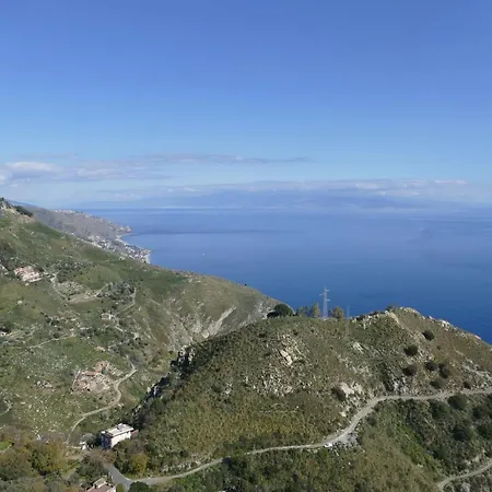 Villa Nuova Casa A Casitta Da Mola Castelmola Esterno foto